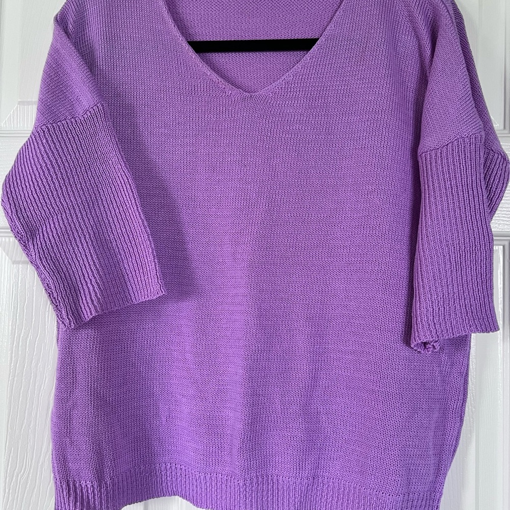 Source Unknown Lavender V-Neck Women's Sweater